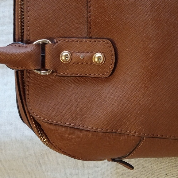 Michael Kors Camel Tan Handbag With Crossbody Strap - Picture 7 of 13